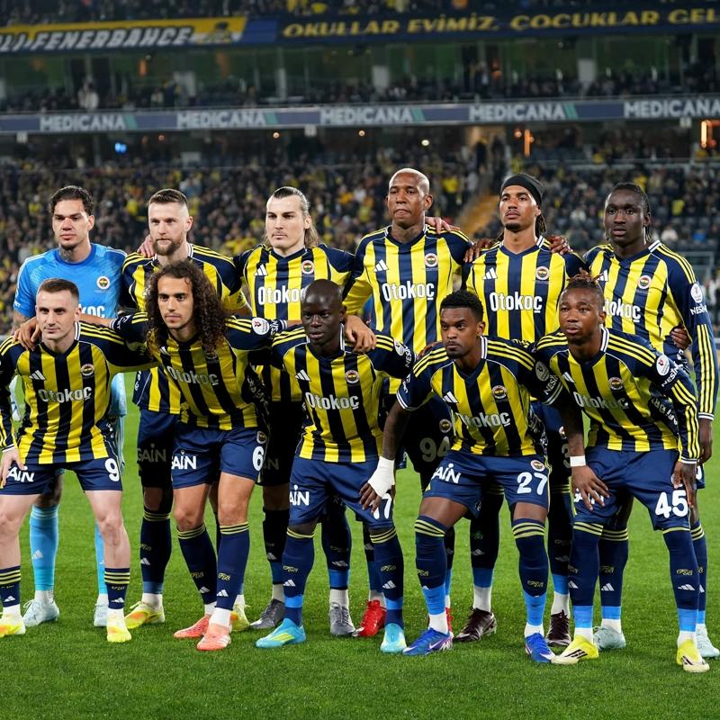 Domenico Tedesco, kazanan kadroyu bozmad�