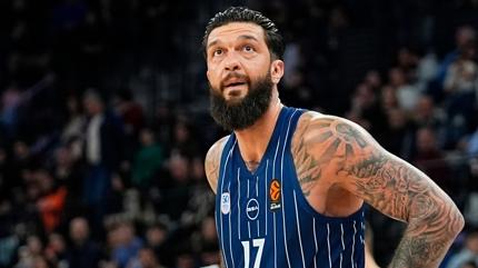 Anadolu Efes, Panathinaikos deplasman�nda