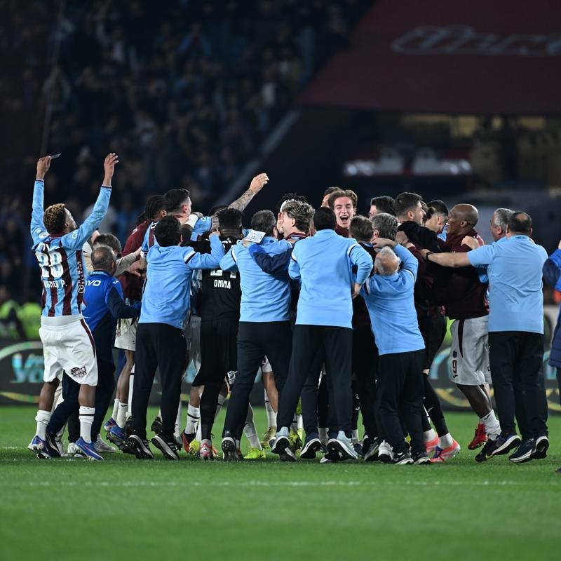 Trabzonspor'da Ba�ak�ehir ma�� �ncesi taraftara �a�r�