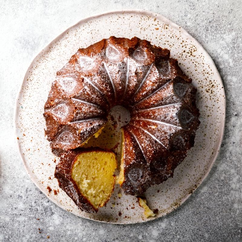 �ay�n yan�na en lezzetli tarif: Sade kek tarifi