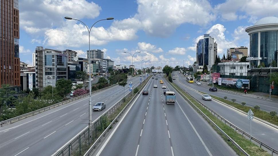 İstanbullular dikkat! Yarın bazı yollar trafiğe kapatılacak