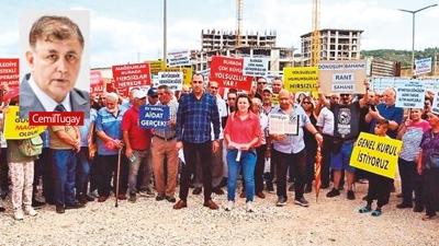 �Evsiz ve bor�luyuz' isyan�! Hak sahipleri Tugay'a tepki g�sterdi