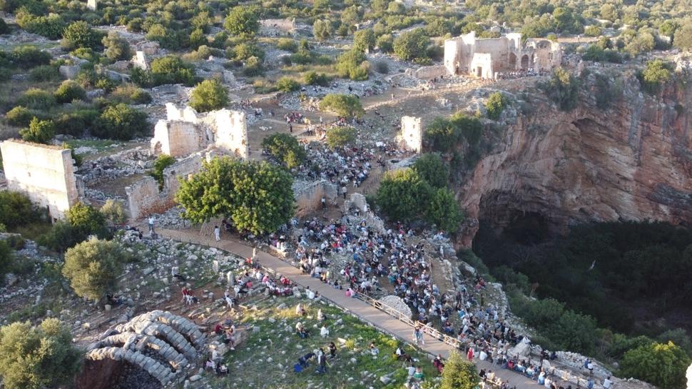Bu sefer tatilde deniz, kum, güneş istemeyeceksiniz! Akdeniz'in saklı antik kentlerinde tarih kokusu alacaksınız...