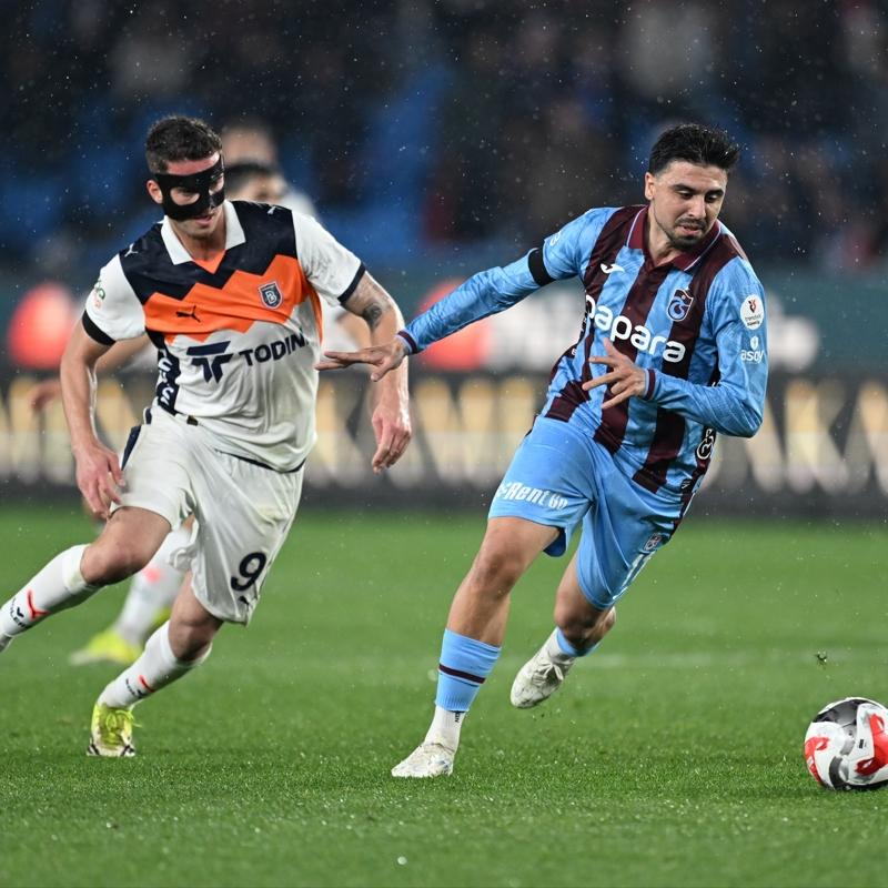 MA� SONUCU: Trabzonspor 1-1 Ba�ak�ehir