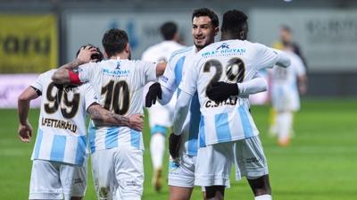 Bakan Bak, S�per Lig'e y�kselen Erzurumspor'u tebrik etti