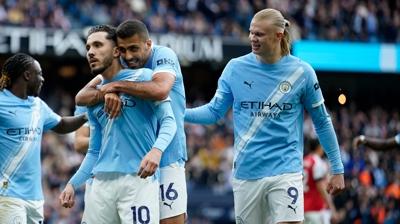 Manchester City'den �ampiyonluk yolunda dev ad�m! Arsenal'i devirdiler...