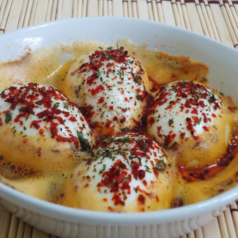 Yumurtan�n en leziz hali: Tereya�l� yumurta kapama tarifi