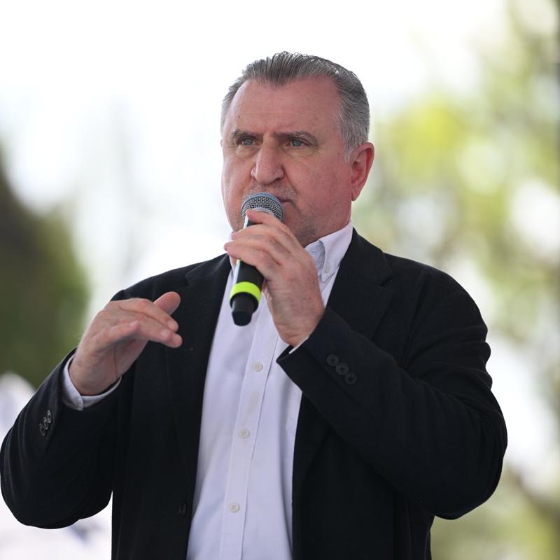 Bakan Bak'tan Avrupa �ampiyonu Furkan �zbek'e tebrik!