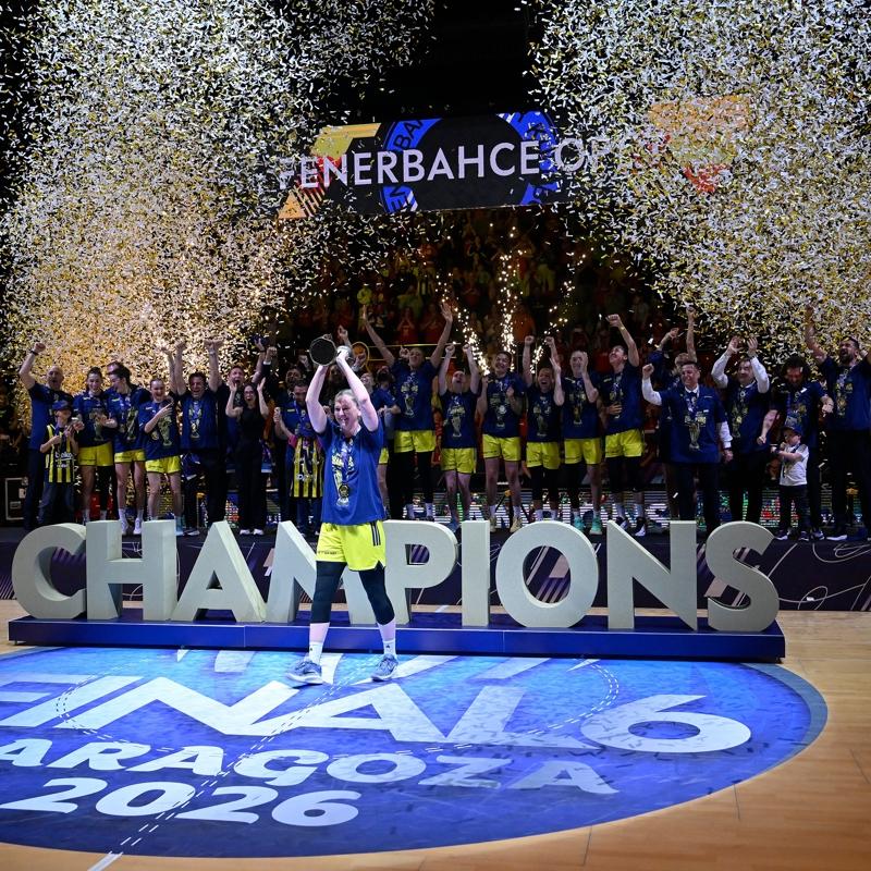 Fener taht�n� geri ald�