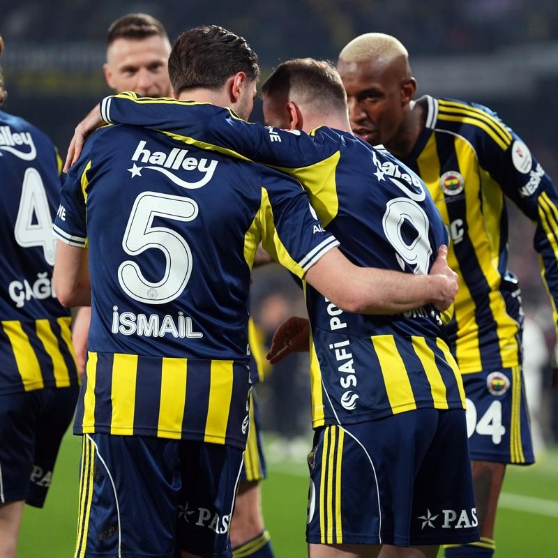 Fenerbah�e'nin kupa kadrosu a��kland�! 3 y�ld�z yok