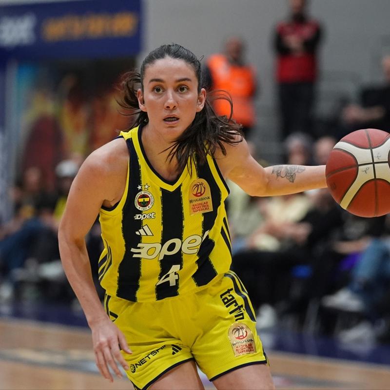 Olcay �ak�r Turgut: Bu sene d�rt kupa kazand�k