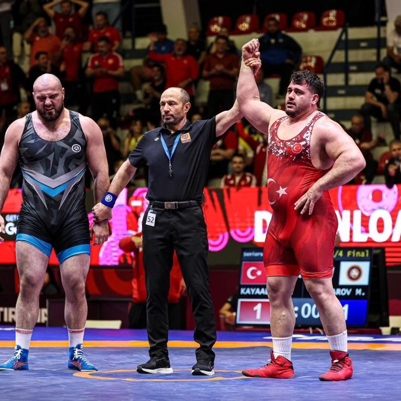 R�za Kayaalp, Avrupa'da finalde! Rakibi diskalifiye edildi