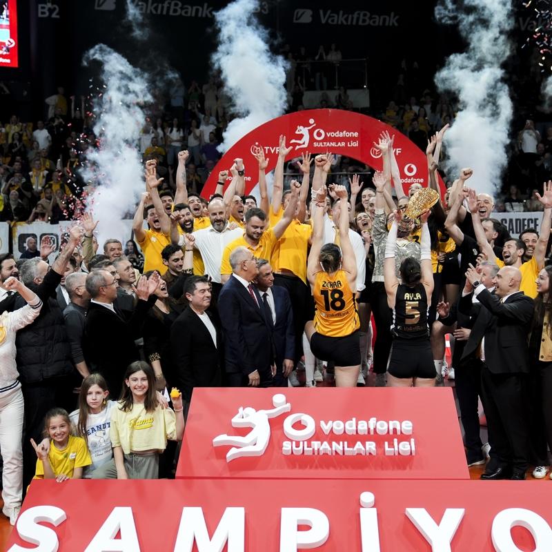 Sezonun sultan� Vak�fBank