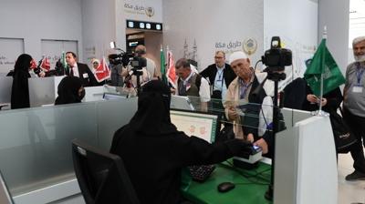 Pasaport �ilesi bitti, Mekke Yolu ba�lad�! T�rk hac� adaylar� kutsal topraklara hareket etti