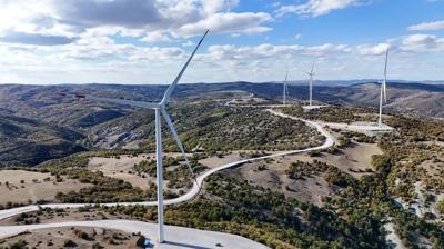 T�rkiye 'r�zgar'la b�y�yor: Kurulu g�� 16 gigavat� yakalad�