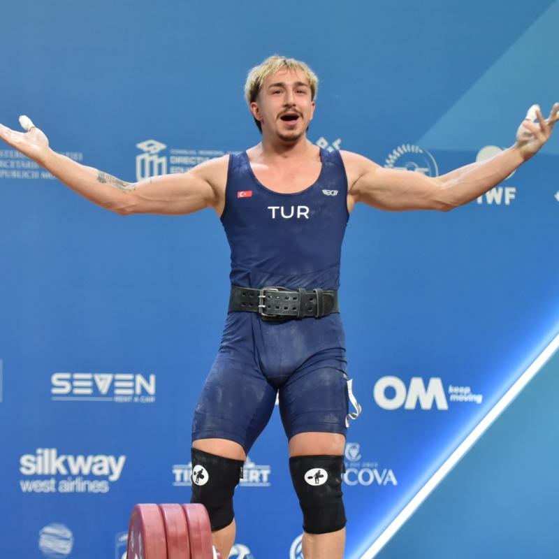 Alt�n �ocuk! Yusuf Fehmi Gen�, Avrupa �ampiyonu oldu