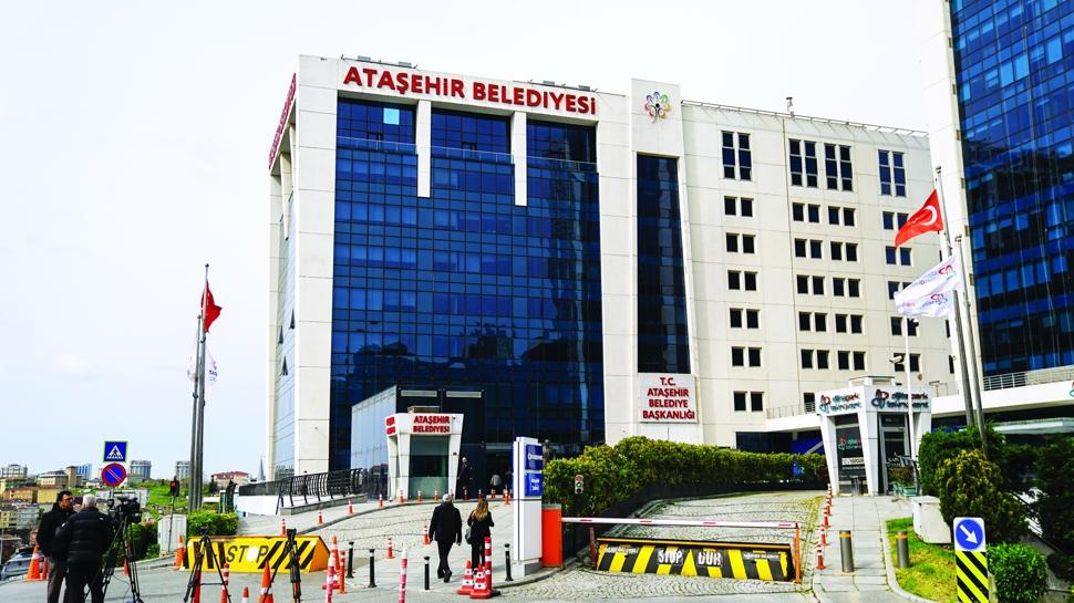 'Her şeyi 4 dörtlük şerefsizin'