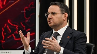 Bakan G�rlek'ten adalet vurgusu... 'Yarg� isme, makama, mevkiye bakmaz'