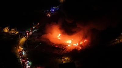 Samsun'da depo yang�n�... Alevlere m�dahale ediliyor