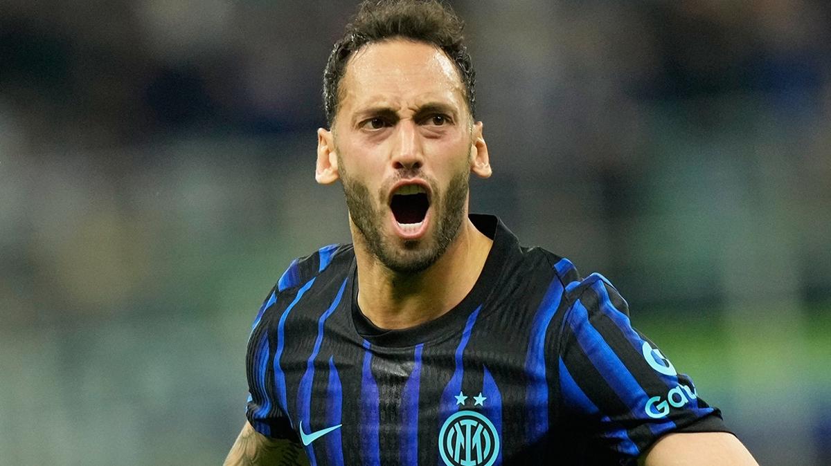 Hakan �alhano�lu Inter Galatasaray foto�raflar� resimleri