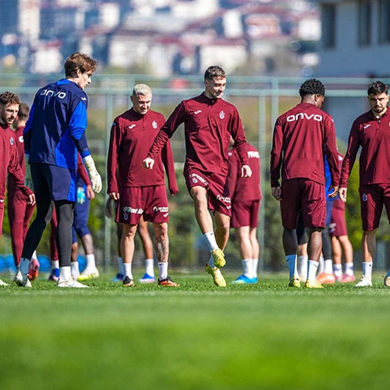 Trabzonspor'da Samsunspor mesaisi s�r�yor!