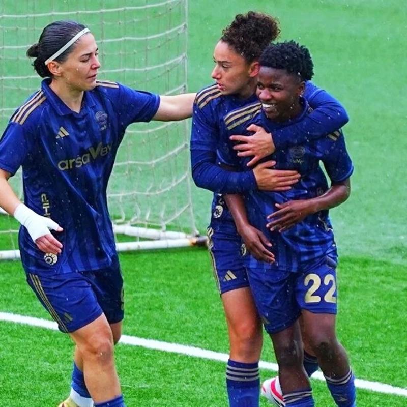 Fenerbah�e arsaVev �ampiyonlu�a y�r�yor