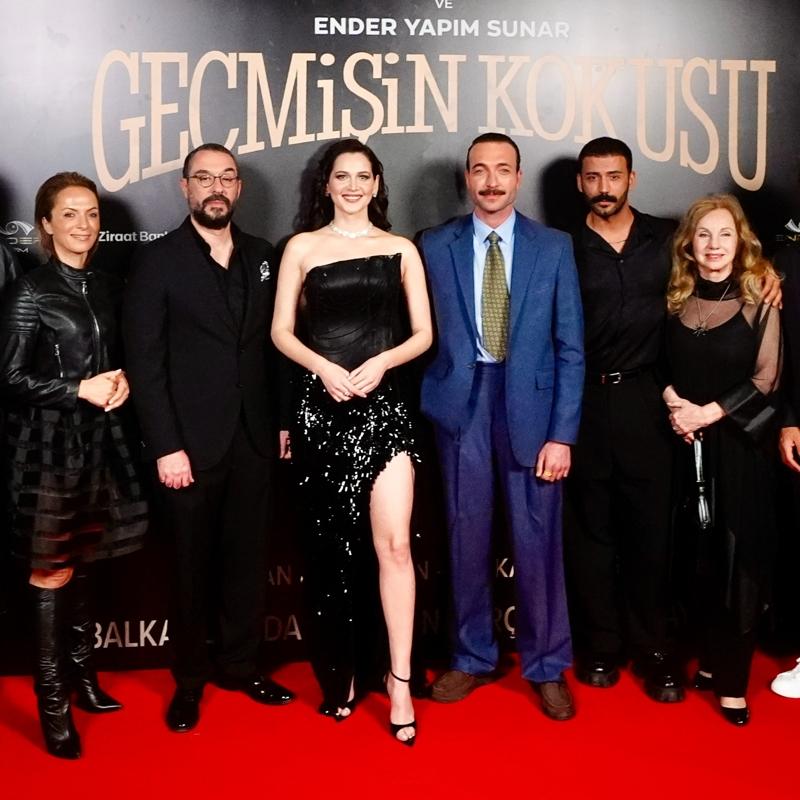 Ge�mi�in Kokusu filminin galas� yap�ld�