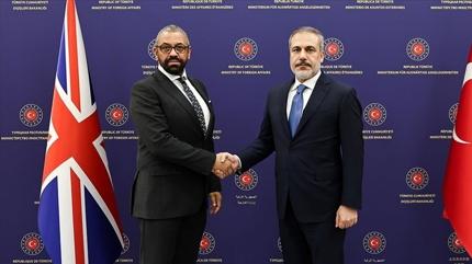 Londra'da Ankara r�zgar�: Bakan Fidan stratejik dosyalarla Birle�ik Krall�k'ta