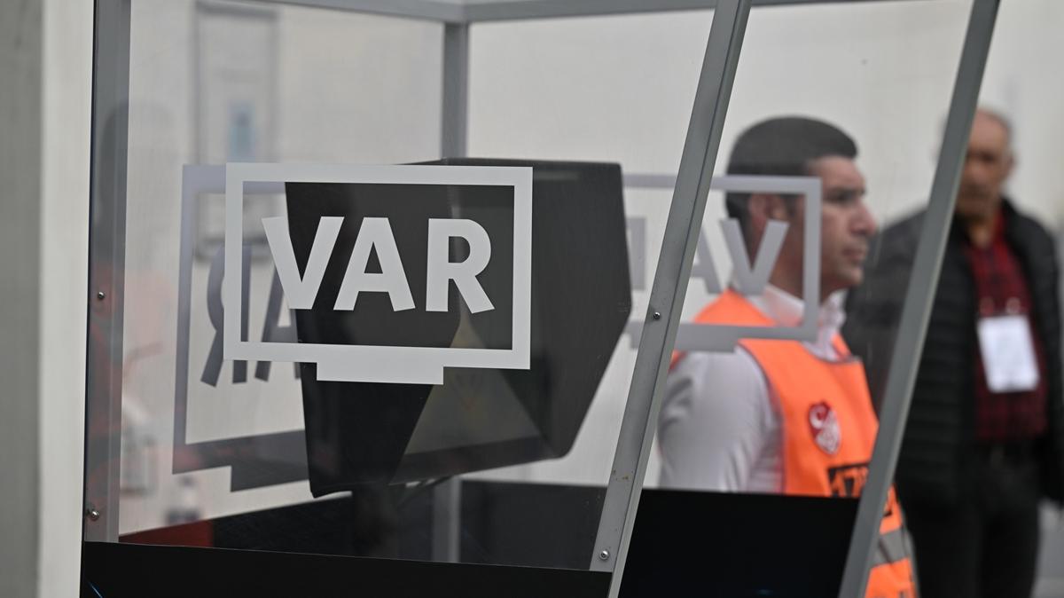 Galatasaray VAR Gen�lerbirli�i foto�raflar� resimleri