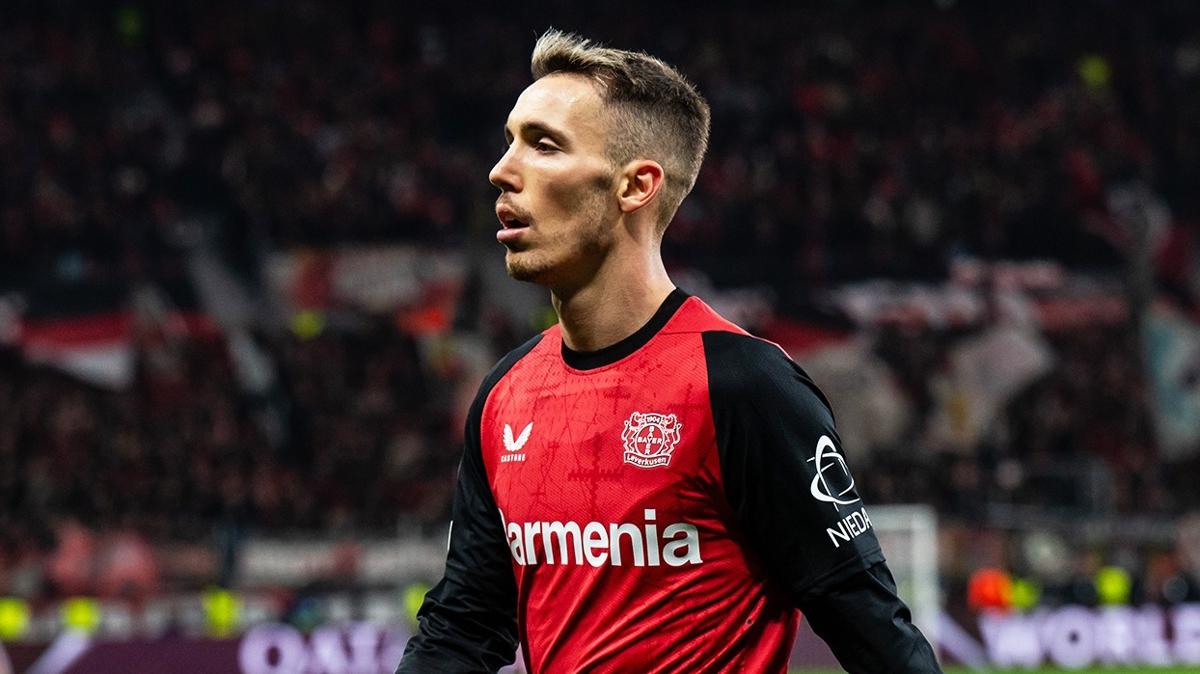 Alejandro Grimaldo Leverkusen Be�ikta� foto�raflar� resimleri