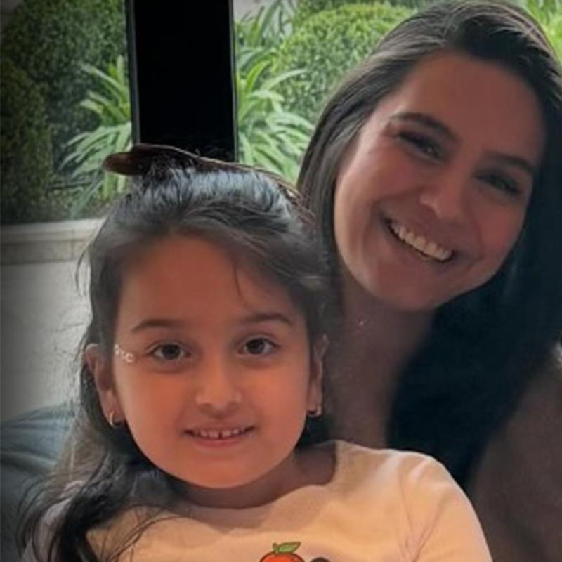 ���nc� kez anne olmu�tu! Amine G�l�e'den bebe�iyle yeni poz