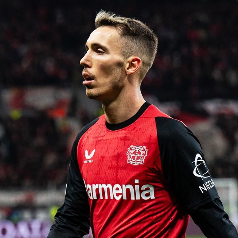Yeni sezonun ilk transferi! Be�ikta�, Alejandro Grimaldo ile el s�k��t�