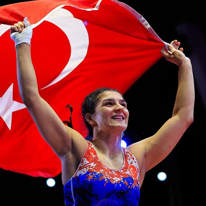 Avrupa �ampiyonu! Nesrin Ba�'tan alt�n madalya