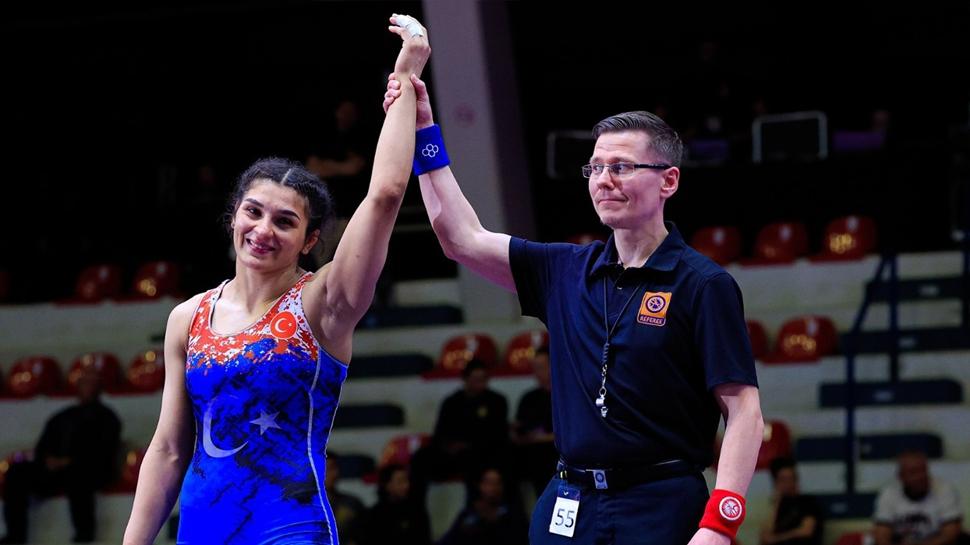 Nesrin Baş: Bu altın madalyayı bütün çocuklara hediye ediyorum