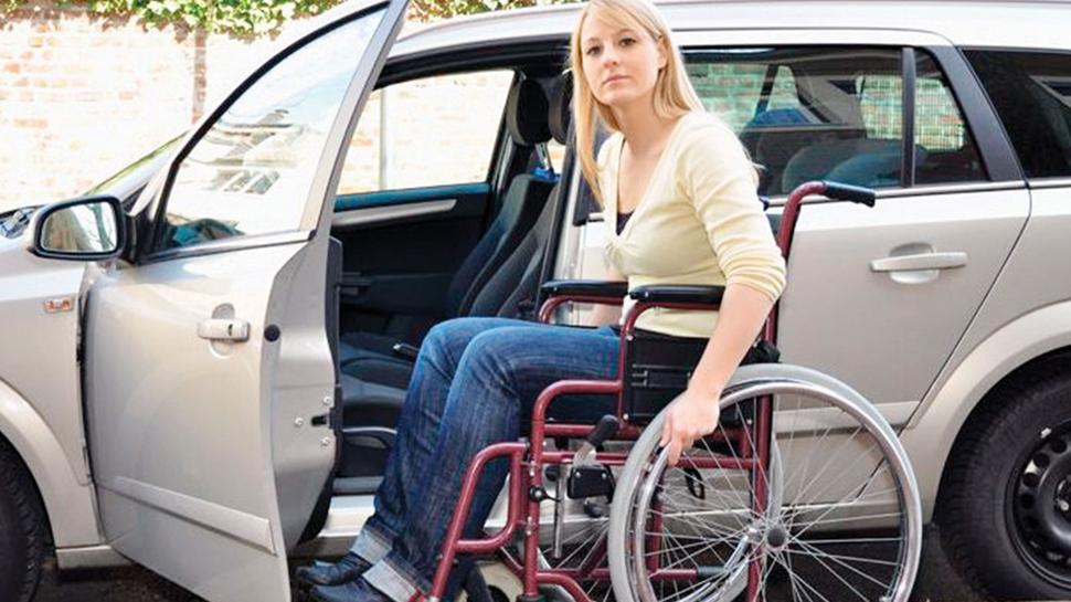 Ortopedik engellilere �TV'siz ara� resmile�ti