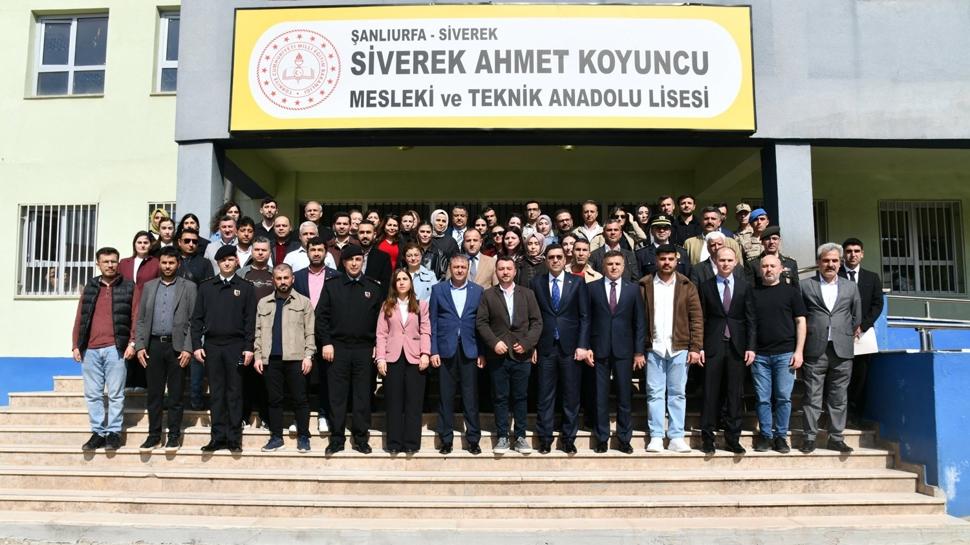 Şanlıurfa Valisi Şıldak'tan saldırı düzenlenen okula ziyaret