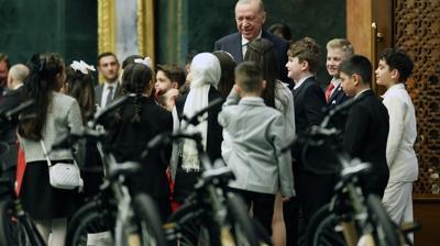 K�lliye'de 23 Nisan co�kusu! Ba�kan Erdo�an: Her biriniz bizim umudumuzsunuz