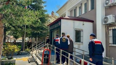 �ntihar denilip kapat�lm��t�: Alev Karag�z'�n �l�m� hakk�nda s�r perdesi araland�