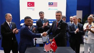 Malezya'da T�rk Kas�rgas�: Savunma Sanayii'nden Asya-Pasifik'e 8 imza, 8 m�h�r