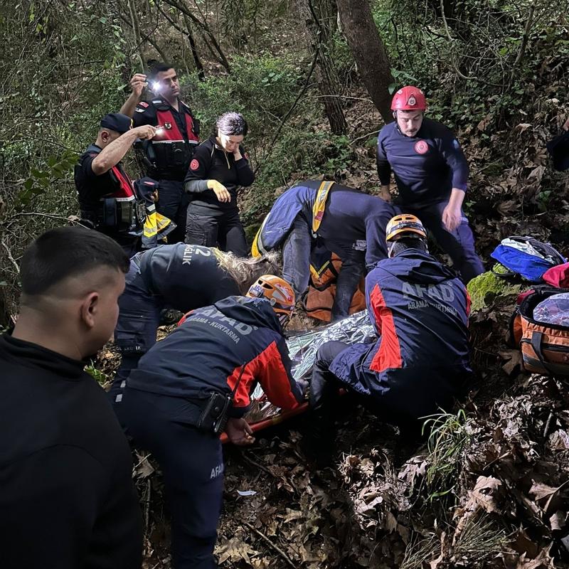 Antalya'da nefes kesen kurtarma: 80 metrelik u�urumdan sa� ��kar�ld�