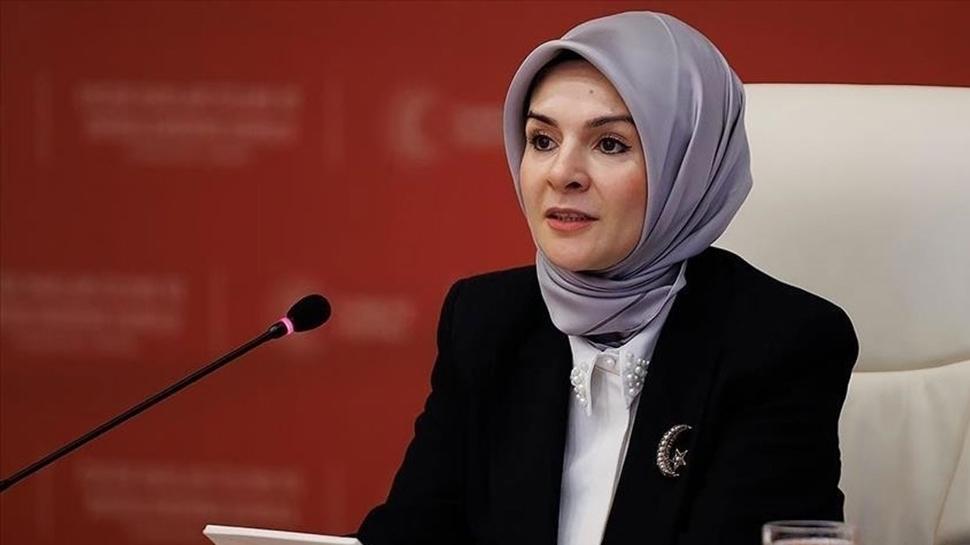 Bakan Göktaş'tan gençlere söz: Yalnız değilsiniz, yükü birlikte omuzlayacağız