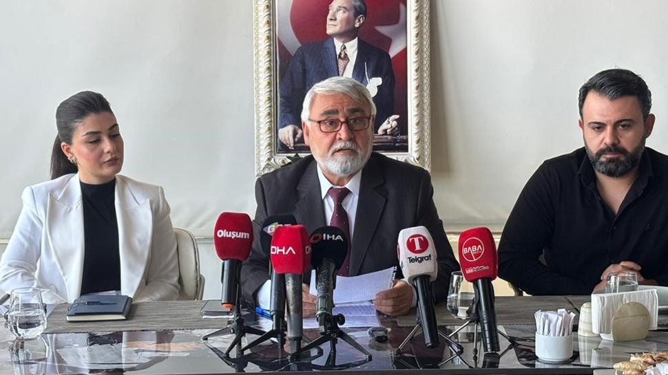 CHP'ye akraba kıyağı isyanı: Zehir zemberek sözlerle istifa etti