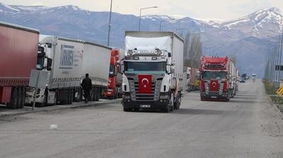 T�rkiye'den �ran'a yard�m eli! 6 t�r s�n�r� ge�ti