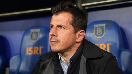 Emre Bel�zo�lu: Oyunun 1. dakikas� itibar�yla...