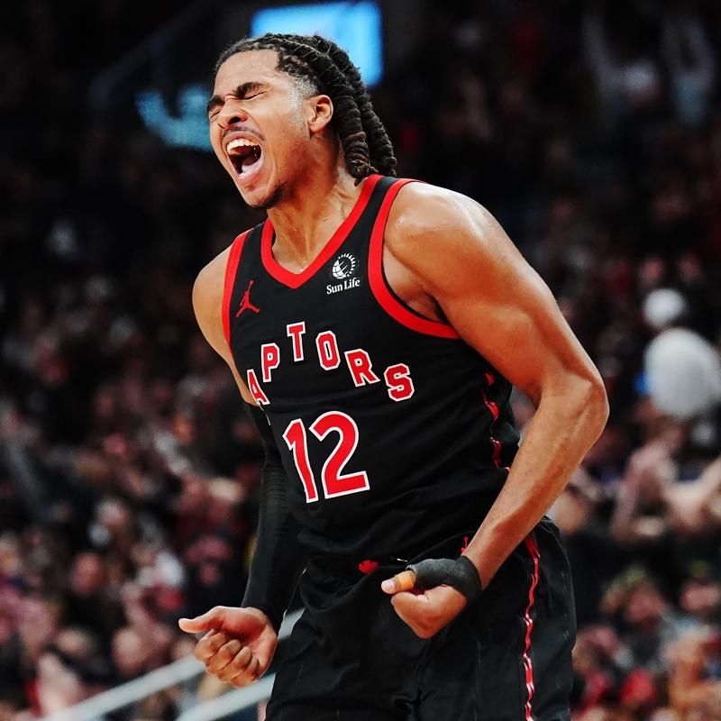 Toronto Raptors, Cleveland Cavaliers'� yenerek seriyi 2-1 yapt�