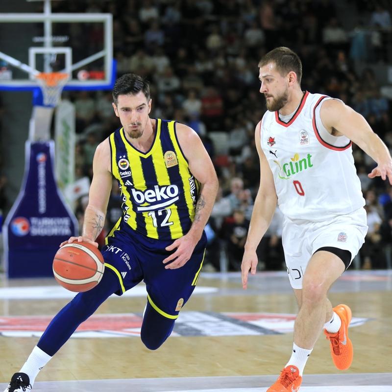 Fenerbah�e Beko, Manisa deplasman�nda kazand�