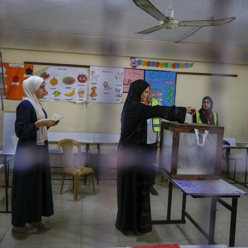 Filistin'de oy verme i�lemi ba�lad�