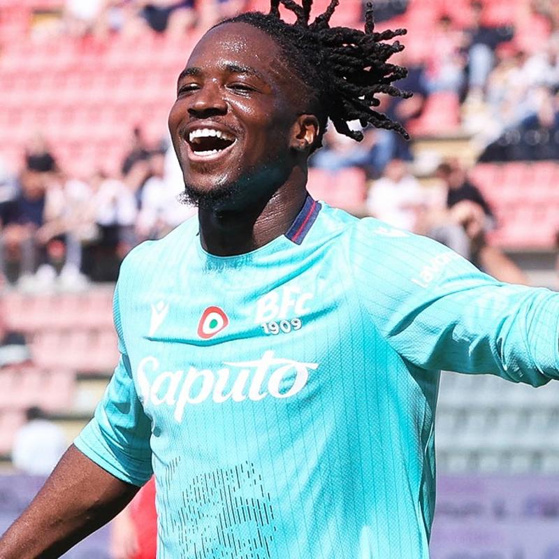 Galatasaray'�n istedi�i Rowe i�in Bologna'dan 40 milyon euro �art�