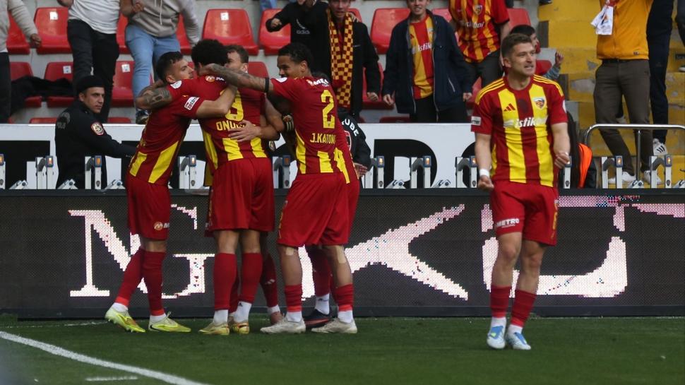 Kayserispor'dan altın değerinde 3 puan!