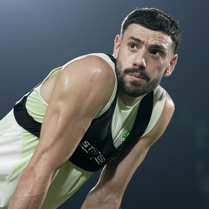 Merih Demiral'dan Asya �ampiyonlar Ligi a��klamas�: Kupay� kazanmak i�in sahaya ��kaca��z